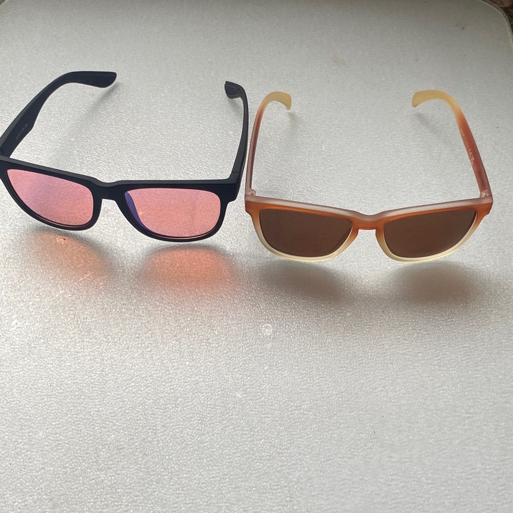 Goor  Kids UV SunglassesBlack Frame with Pink Lens & Amber Frame with Brown Lens